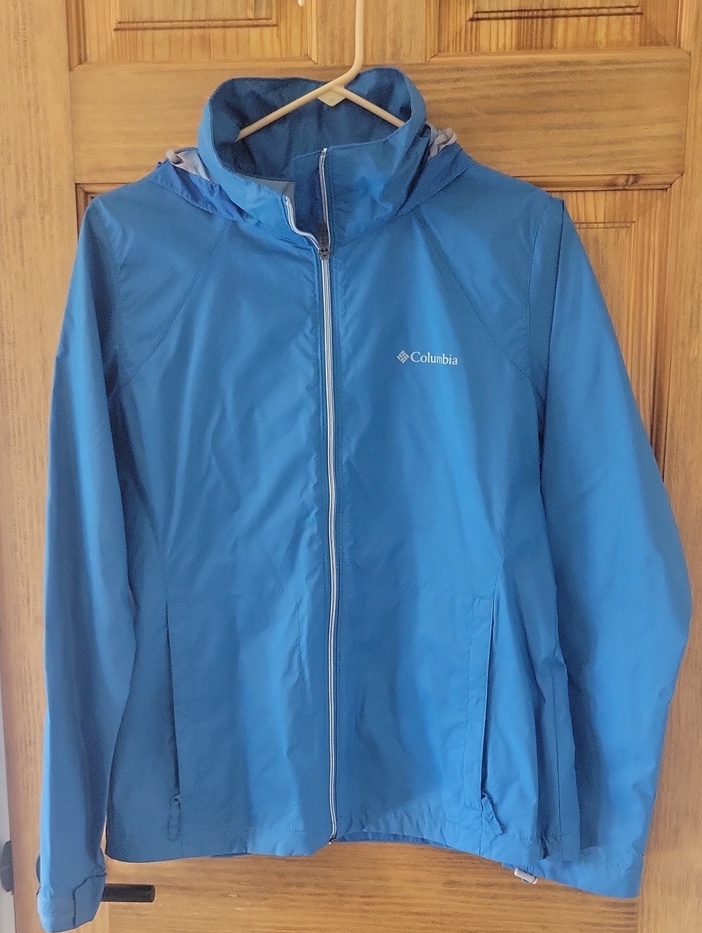 Columbia Women's Blue Lightweight Hooded Jacket